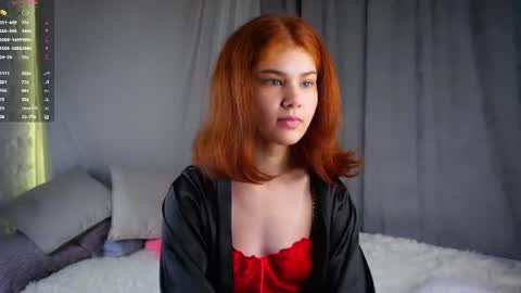 Snapshot of karolinerush chatting on July 6, 3:36 pm lina online show from July 6, 3:36 pm