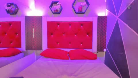 Snapshot of karoll014 chatting on May 4, 12:12 pm Karol online show from May 4, 12:12 pm