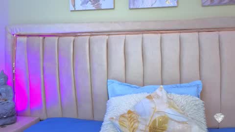 Snapshot of karoly_ocampo chatting on November 27, 4:03 am karoly online show from November 27, 4:03 am