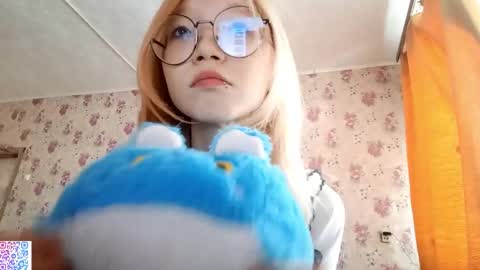 Sara online show from March 8, 7:45 am