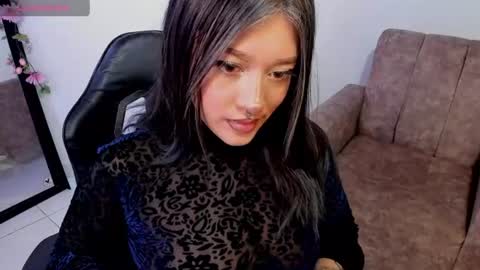 Alicia online show from June 11, 2:53 am