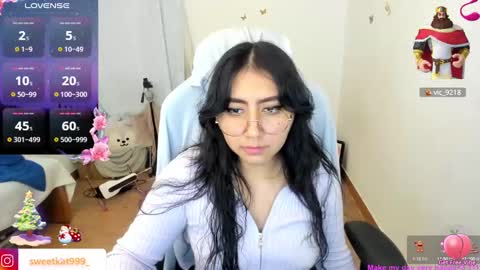 Snapshot of kat_ly_chan chatting on December 13, 3:11 pm Kat online show from December 13, 3:11 pm