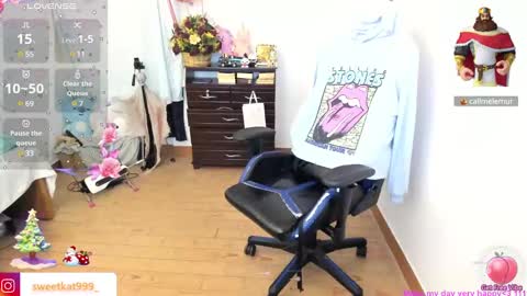 Snapshot of kat_ly_chan chatting on December 20, 10:32 pm Kat online show from December 20, 10:32 pm