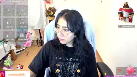 Snapshot of kat_ly_chan chatting on December 22, 3:44 pm Kat online show from December 22, 3:44 pm