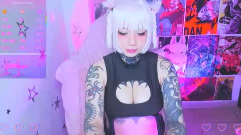 Snapshot of kat_riina chatting on October 24, 9:44 pm ANA online show from October 24, 9:44 pm