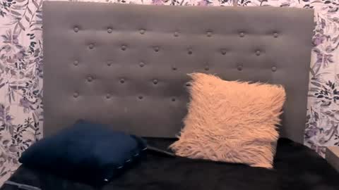 Snapshot of katahoot_ chatting on January 30, 11:13 pm K A T A H O O T online show from January 30, 11:13 pm