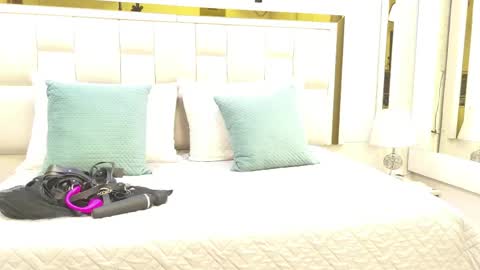 kataleya_sm25 online show from April 14, 11:27 am