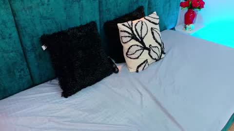 Snapshot of kataleyandliam chatting on November 27, 9:06 pm Kataleya Liam online show from November 27, 9:06 pm