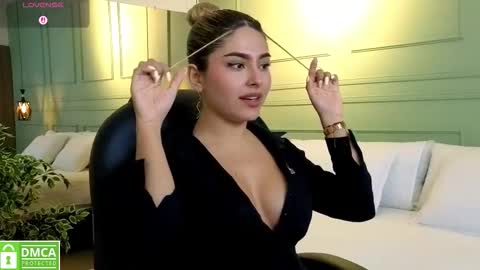 Kat online show from November 13, 11:53 am