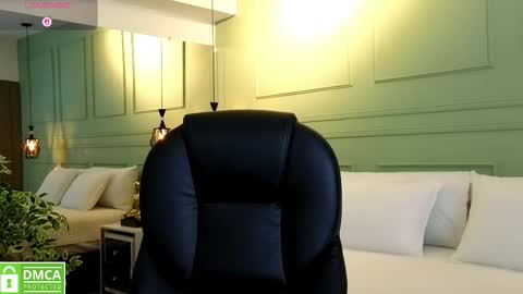 Kat online show from November 14, 11:53 am