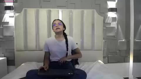 Katalina online show from March 14, 4:12 pm