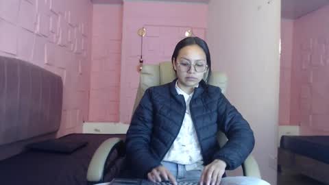Katalina online show from March 23, 2:32 pm