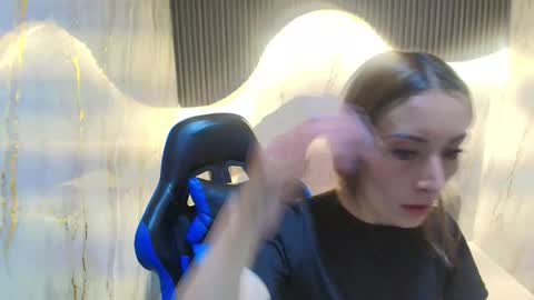 Katalina  online show from February 8, 3:10 am