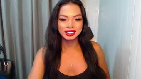 IVY JANE online show from April 8, 5:51 am