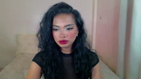 IVY JANE online show from July 25, 11:30 am