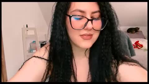 Snapshot of katalleya28 chatting on April 24, 9:45 am Katalleya online show from April 24, 9:45 am
