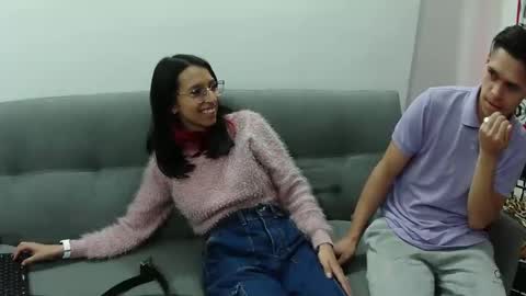 Snapshot of katalleya_jyj chatting on February 21, 7:54 pm Katalleya and Steban online show from February 21, 7:54 pm