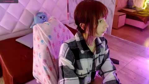 katana_tay online show from March 19, 3:21 am