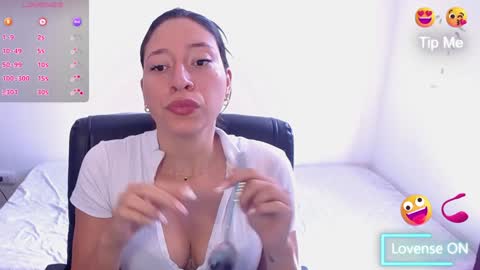 Snapshot of kate_arden chatting on December 14, 5:03 pm Carla Palmer online show from December 14, 5:03 pm