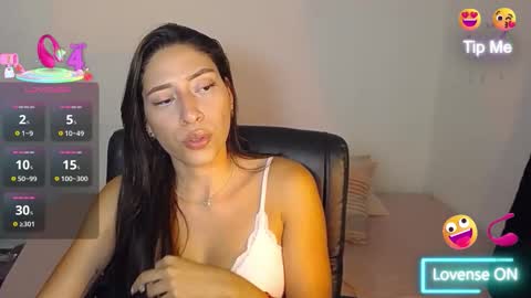 Snapshot of kate_arden chatting on September 24, 10:57 pm Carla Palmer online show from September 24, 10:57 pm