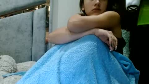 Snapshot of kate_davies chatting on July 3, 1:01 am kate online show from July 3, 1:01 am