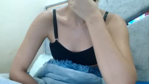 Snapshot of kate_davies chatting on July 7, 10:58 pm kate online show from July 7, 10:58 pm