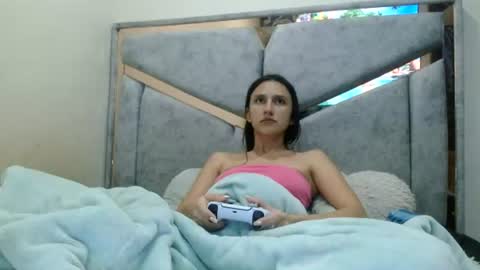 Snapshot of kate_davies chatting on July 22, 12:24 am kate online show from July 22, 12:24 am