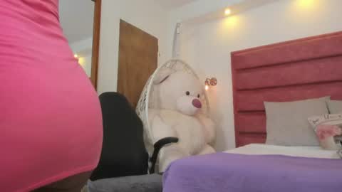 Snapshot of kate_lua chatting on June 30, 1:06 am kate lua online show from June 30, 1:06 am