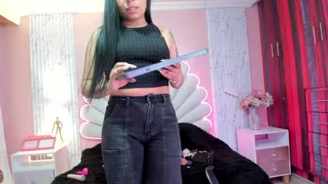 kate online show from May 22, 3:06 pm
