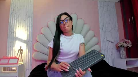 kate online show from May 28, 2:47 pm