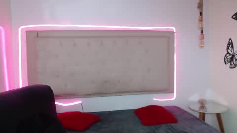 Snapshot of kate_pickman chatting on October 9, 4:10 am kate online show from October 9, 4:10 am