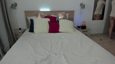 Snapshot of kate_redgar chatting on April 21, 2:01 pm kate_redgar online show from April 21, 2:01 pm