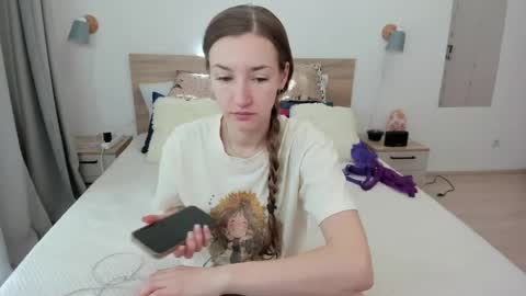 Snapshot of kate_redgar chatting on May 7, 7:47 am kate_redgar online show from May 7, 7:47 am
