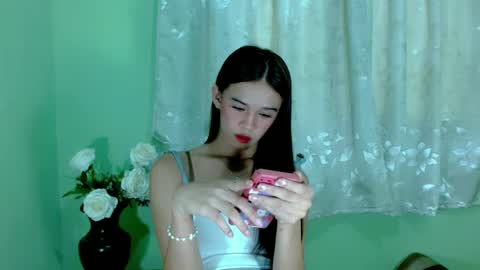 Snapshot of kate_romance chatting on January 20, 4:32 am Kate online show from January 20, 4:32 am