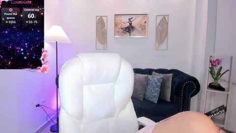 kate_rous online show from March 2, 7:15 am