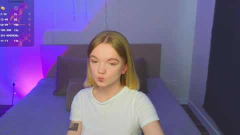 katebunnys online show from April 27, 11:08 am
