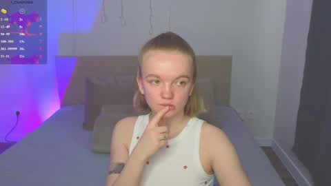 katebunnys online show from May 3, 11:16 am