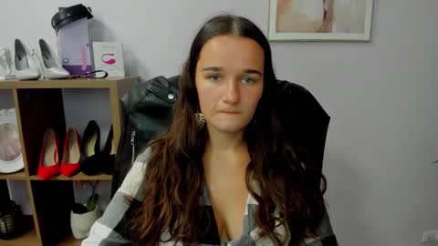 Snapshot of katedesire chatting on September 15, 2:06 pm Kate  online show from September 15, 2:06 pm