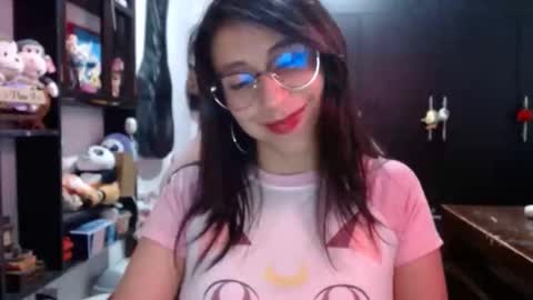 Snapshot of kateeen18 chatting on November 20, 5:18 am Kateeen18 online show from November 20, 5:18 am