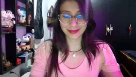 Snapshot of kateeen18 chatting on December 3, 4:20 am Kateeen18 online show from December 3, 4:20 am