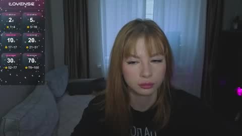 katejamess online show from December 4, 2:54 am