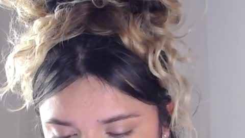 Help me with rate thanks  online show from December 3, 8:49 am