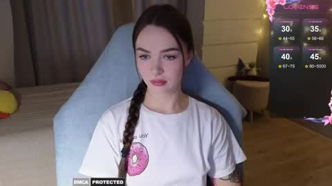 Snapshot of kateleoo chatting on November 22, 10:58 am Im Kate online show from November 22, 10:58 am