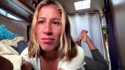 Snapshot of katelinxxx chatting on October 30, 11:49 pm Katelin online show from October 30, 11:49 pm