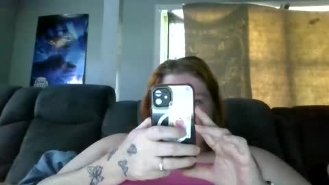 Snapshot of katelyn_baby02 chatting on June 16, 2:52 pm katelyn_baby02 online show from June 16, 2:52 pm