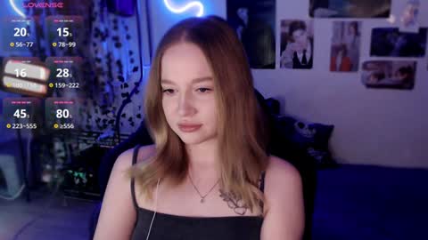 Snapshot of katerinaxvold chatting on December 7, 3:19 pm Lisa online show from December 7, 3:19 pm