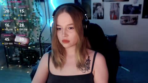 Snapshot of katerinaxvold chatting on December 19, 8:44 pm Lisa online show from December 19, 8:44 pm