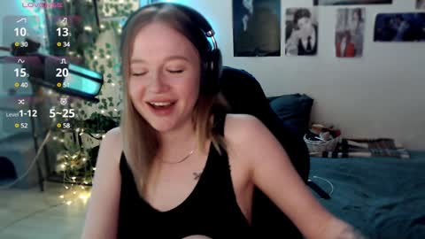 Snapshot of katerinaxvold chatting on February 1, 12:51 am Lisa online show from February 1, 12:51 am