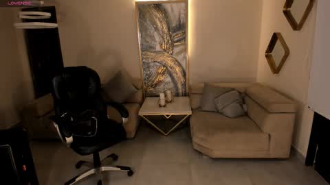 K A T E  online show from October 20, 10:27 am