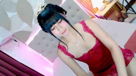 KATE online show from May 4, 4:47 pm